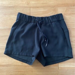 Lululemon on the Fly shorts - Size 4